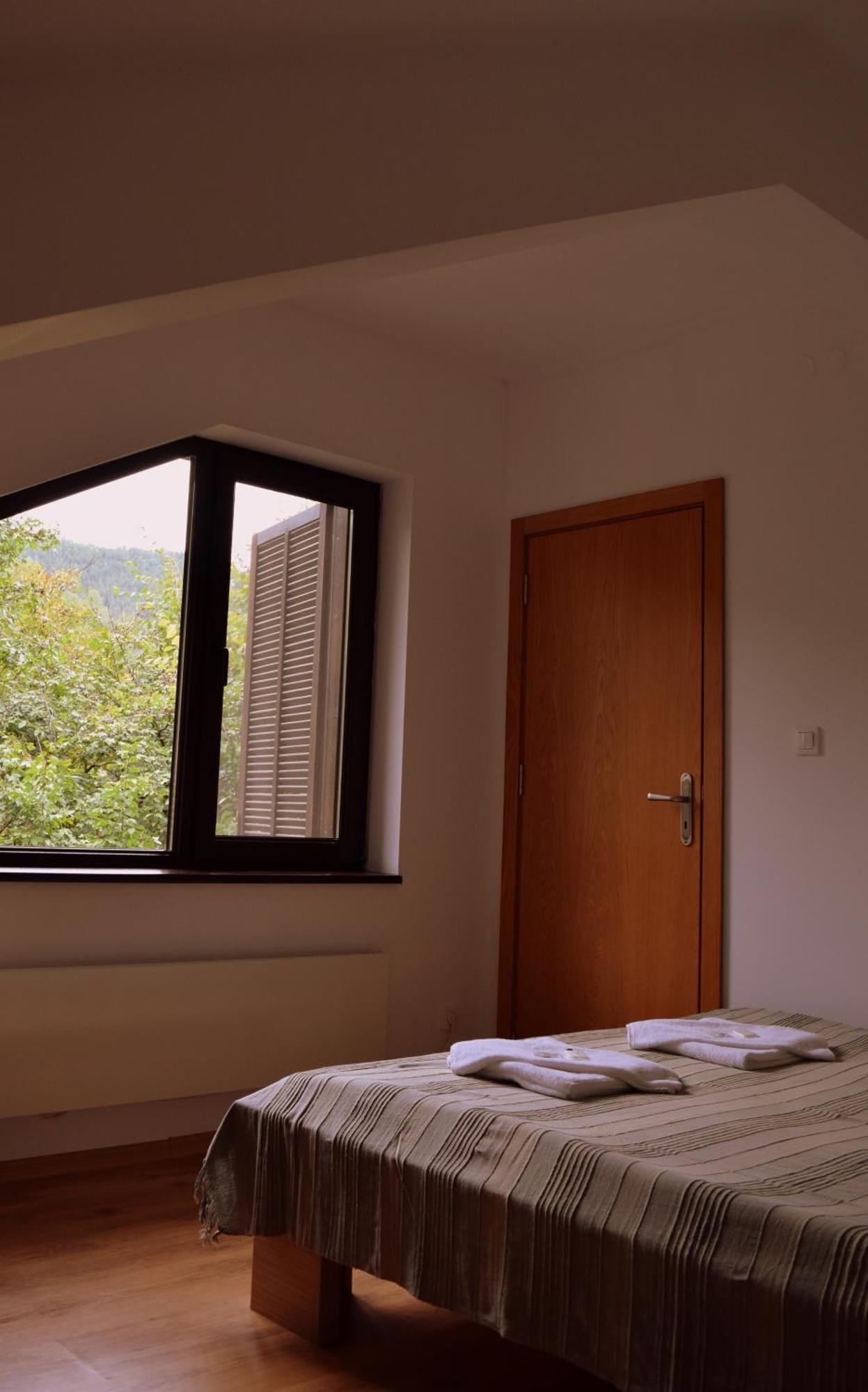 Boyana Vacation Houses Cherni Vit Cameră foto