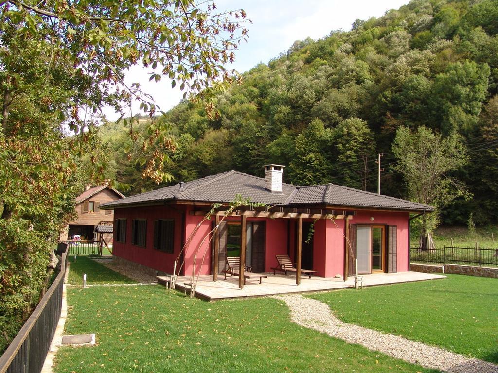 Boyana Vacation Houses Cherni Vit Cameră foto